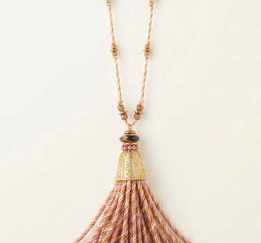 COLLAR POMPÓN