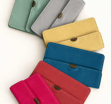 PLAIN LEATHER PURSE
