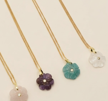 COLLAR PLUMERIA