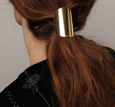 FLAT HAIRSTYLE